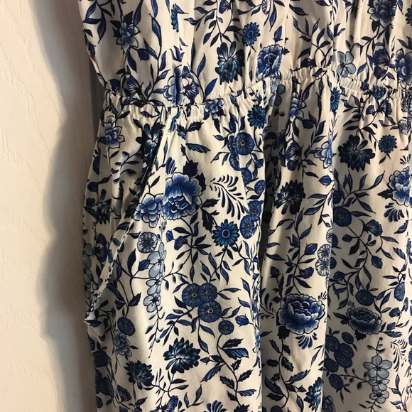 Blue Floral Romper. Size 4 - Picture 3 of 13